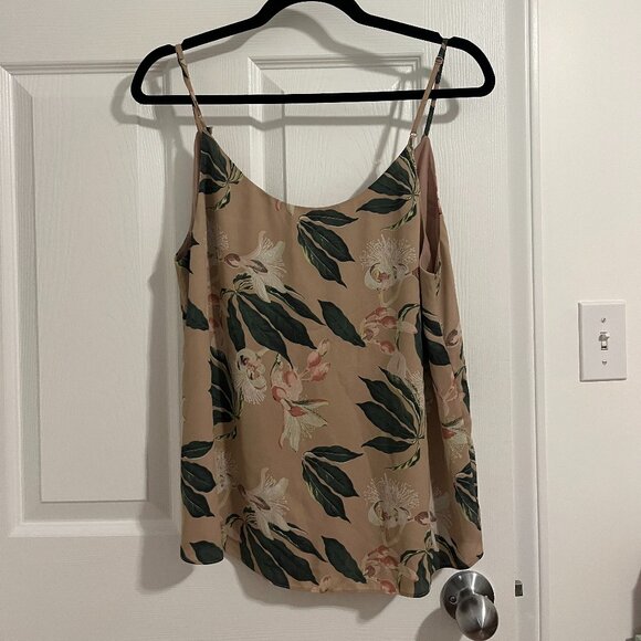 Aritzia Babaton Everly Camisole - Size Medium - Picture 3 of 3